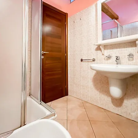 Cozy By Design Apartament